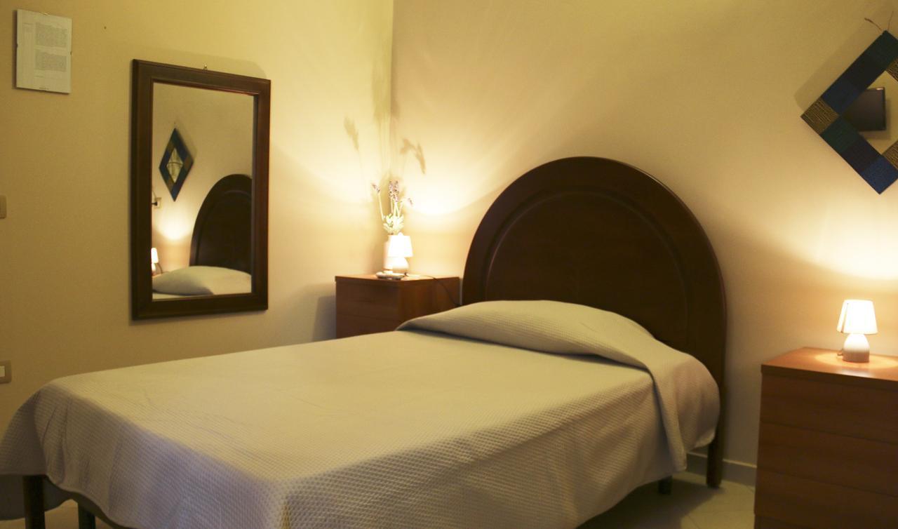 Sardinia Re Guest House Сассари Экстерьер фото